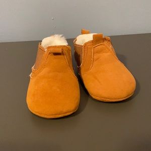 Super cute Moccasins/ Gently used/ size 4